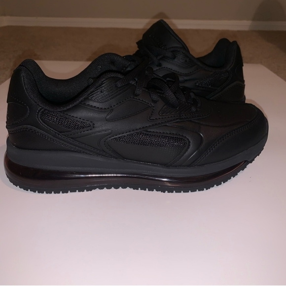 Slip Resistant Men's Shoes Size 7 - Picture 2 of 5